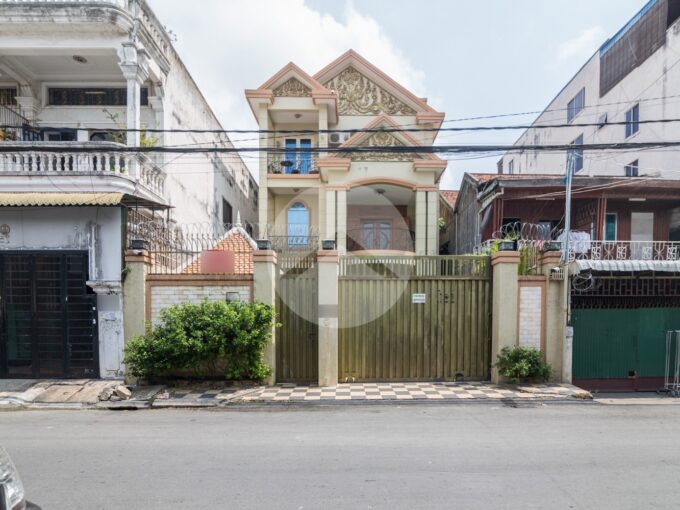 4 Bedroom Villa For Sale - BKK3
