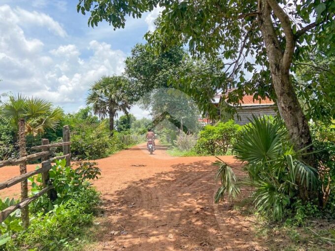 1060 Sqm Agricultural Land For Sale - Kampong Chnang Province