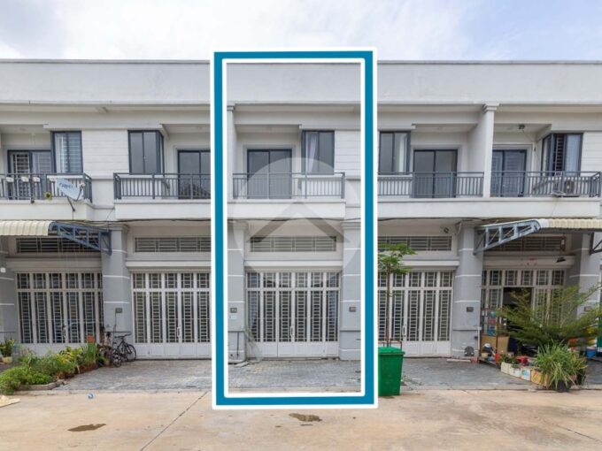 4 Bedroom Shophouse For Sale - Svay Chrum