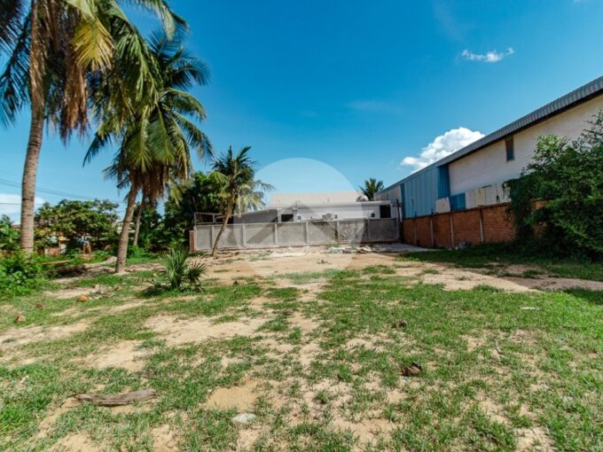 429 Sqm Land For Sale - Chreav