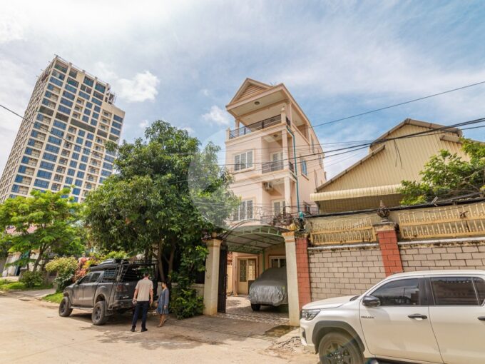 4 Bedroom Townhouse For Rent - Chamkarmorn