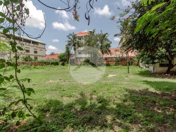 1906 Sqm Land For Sale - Slor Kram
