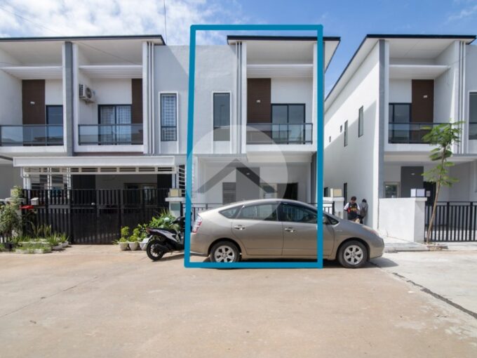 3 Bedroom Link House For Sale - Borey Chaktomuk City 2