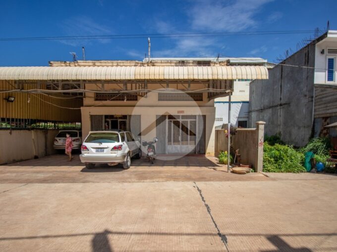 2 Bedroom Commercial Shophouse For Rent - Kouk Chak
