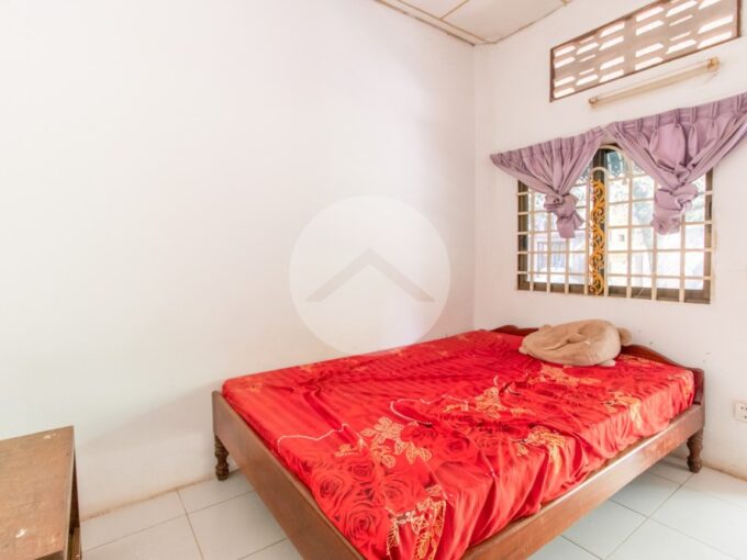 8 Bedroom House For Rent - Svay Dangkum