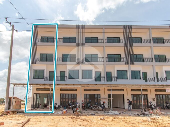 5 Bedroom Commercial Shophouse For Sale - Svay Dangkum