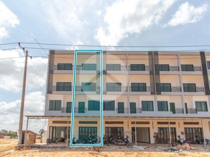5 Bedroom Commercial Shophouse For Sale - Svay Dangkum