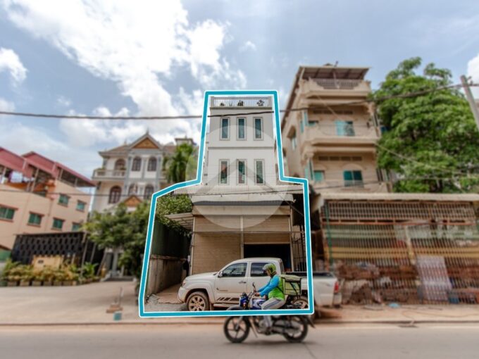 11 Unit Commercial Building For Rent - Old Market Area