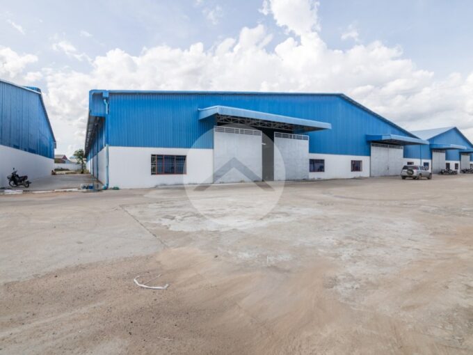 3600 Sqm Warehouse For Rent -  Khan Dangkao