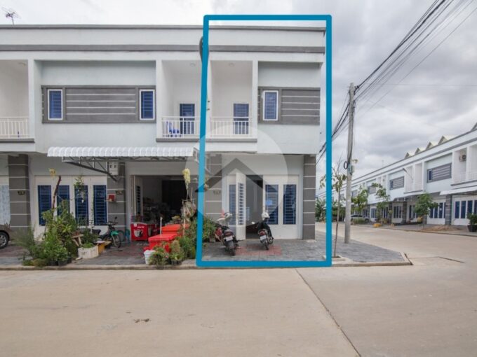 2 Bedroom Corner Link House For Sale - Borey Ratanak