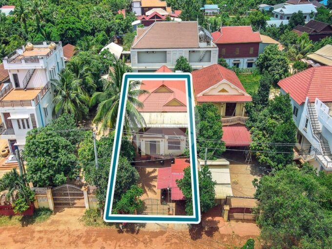 352 Sqm Land For Sale - Riverside