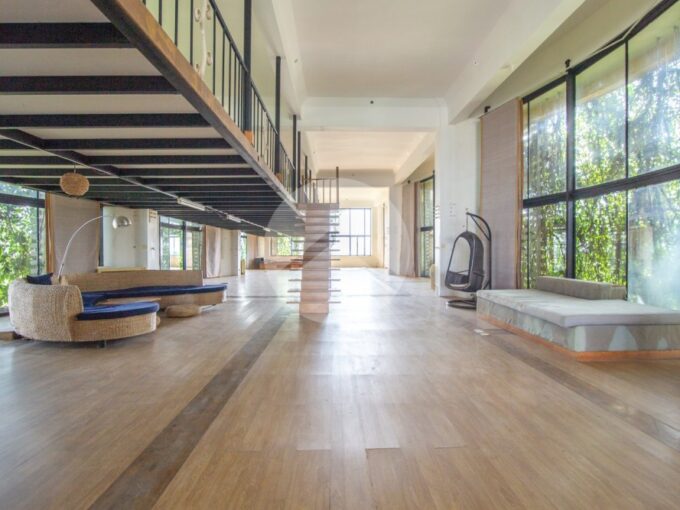 450 Office Penthouse For Rent - Chroy Changvar