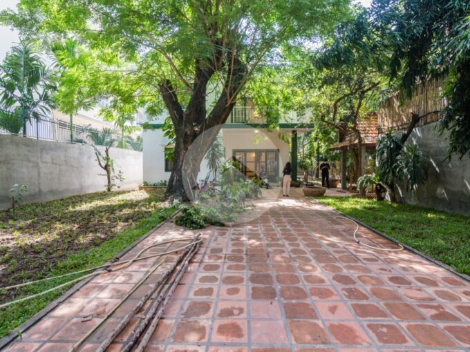 4 Bedroom Villa For Rent - Tonle Bassac