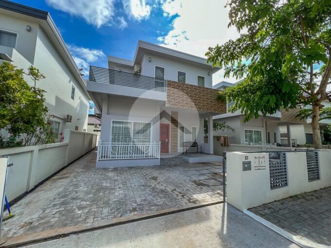 4 Bedroom House For Rent - Sra Ngae