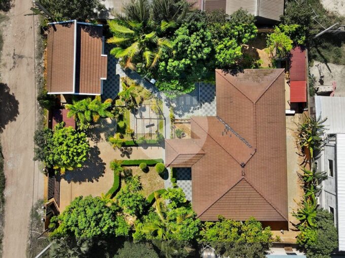 4 Bedroom Western Villa For Sale - Svay Dangkum