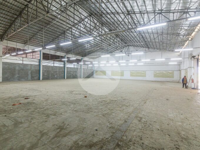 600 Sqm Warehouse Space For Rent - NR2