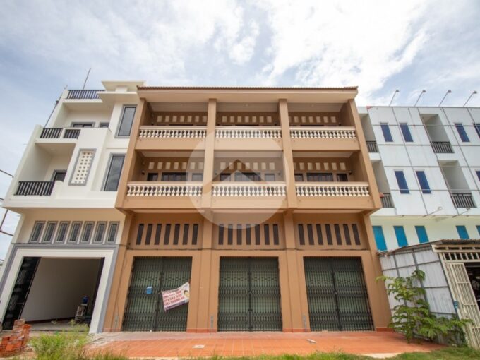 6 Bedroom Commercial Shophouse For Rent - Road 60
