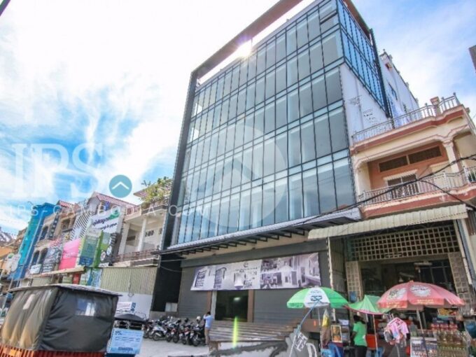 112 Sqm Office Space For Rent - Daun Penh