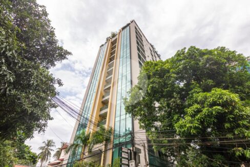 115 Sqm Commercial Office Space For Rent - BKK1