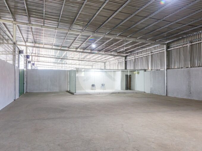 486 Sqm Warehouse For Rent - Chroy Changvar