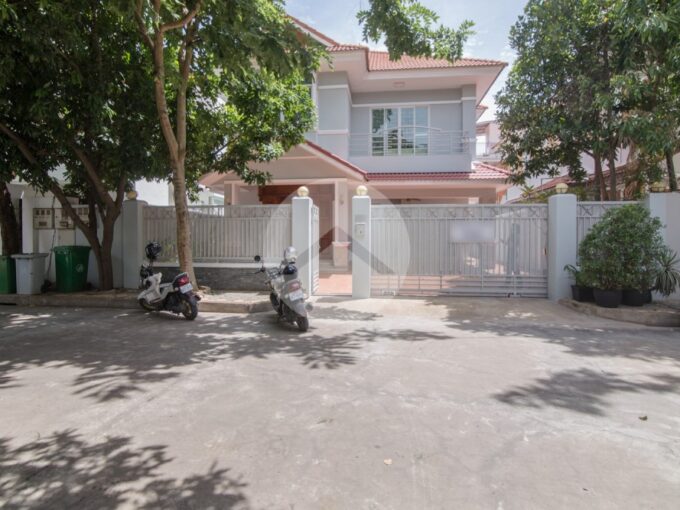4 Bedroom Villa For Rent - Tonle Bassac