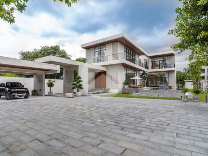 Luxury 7 Bedroom Villa For Sale - Prek Eng