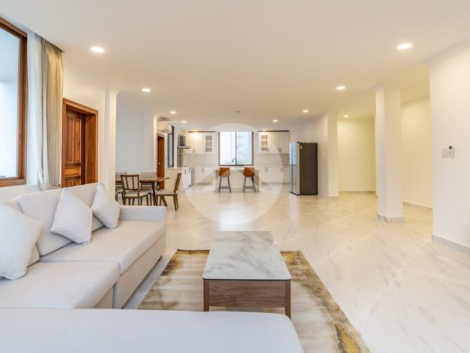 4 Bedroom Apartment For Rent - BKK1