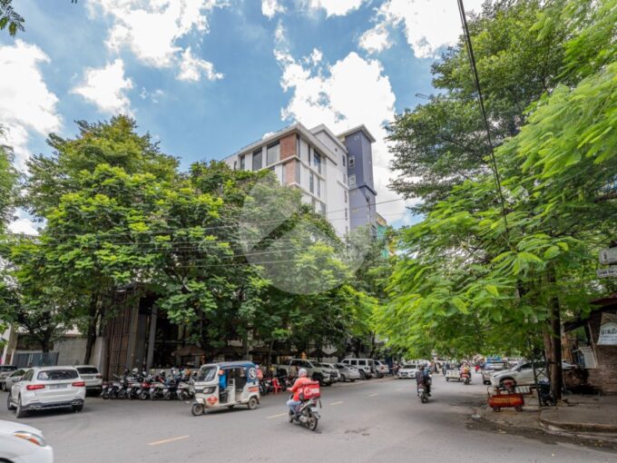 95 Sqm Level 5  Office Space For Rent - BKK1