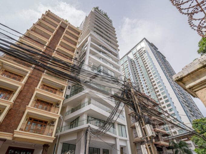 140 Sqm Office Space For Rent - BKK1