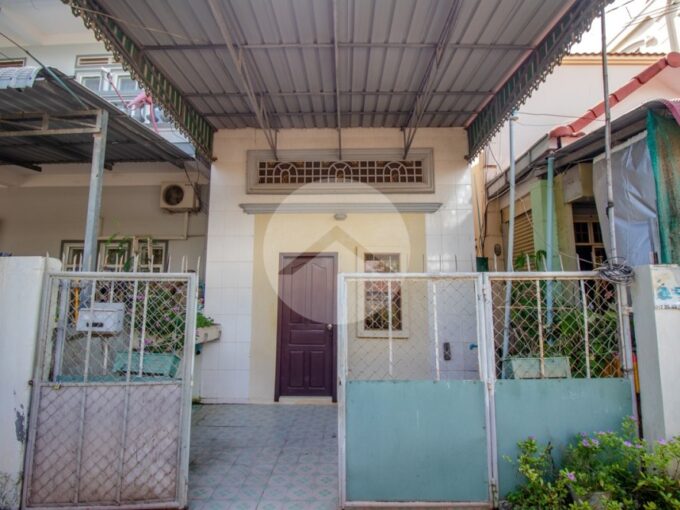 2 Bedroom House For Sale - Slor Kram