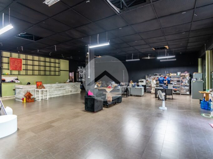 360 sqm Commercial Space For Rent - Toul Tum Poung