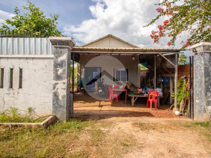 1 Bedroom House For Sale - Chreav