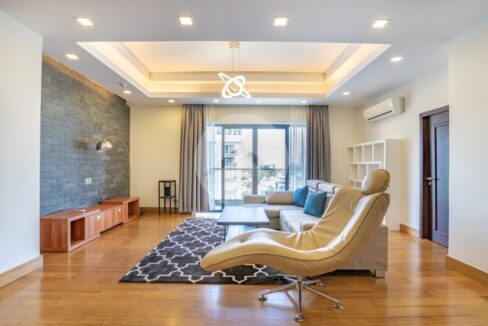 3 Bedroom Serviced Apartment For Rent - BKK1