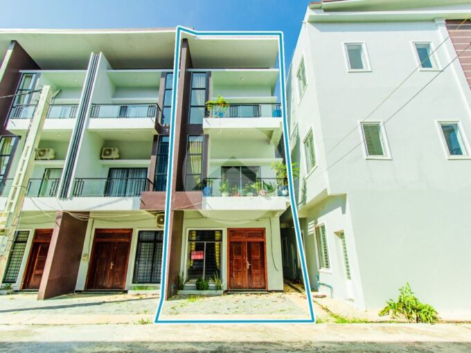 3 Bedroom House For Rent - Svay Thom