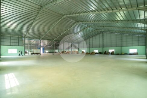 3000 Sqm Warehouse 200 Sqm Office For Rent - Krang Thnong