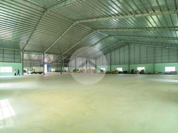 3000 Sqm Warehouse  200 Sqm Office For Rent - Krang Thnong
