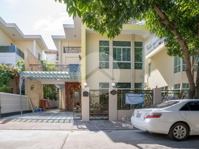 5 Bedroom Villa For Rent - Tonle Bassac