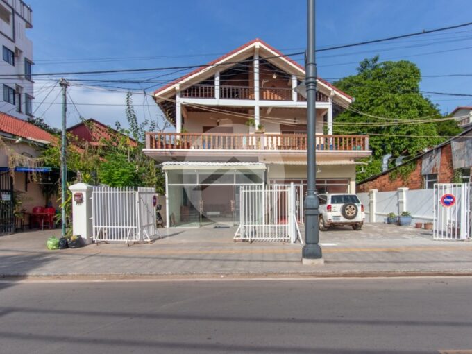 URGENT SALE 6 Bedroom Villa For Sale -  Svay Dangkum
