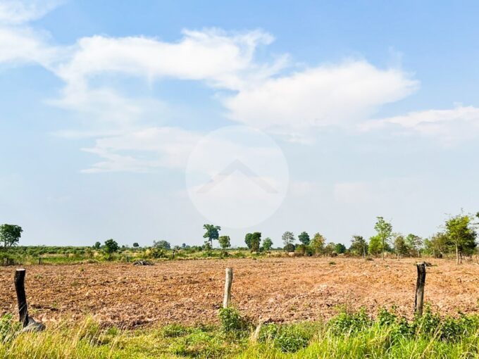 17009 Sqm Land For Sale - Varin