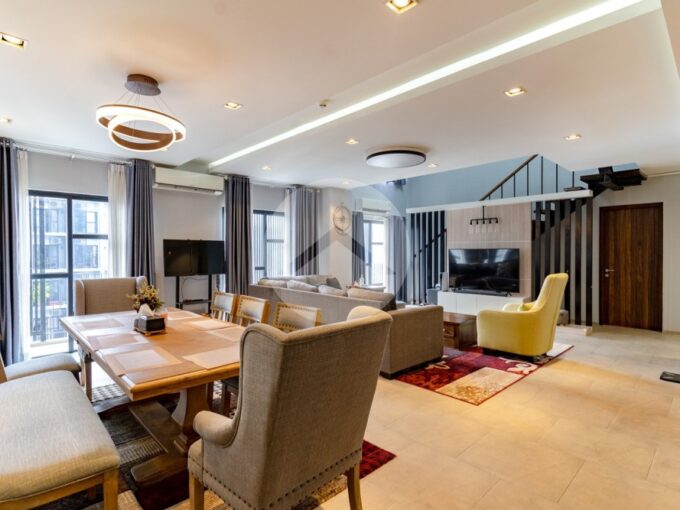 18th Floor 3 Bedroom Penthouse With Private Garden For Sale - Urban Loft