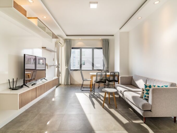 2 Bedroom Serviced Apartment For Rent - Beoung Raing