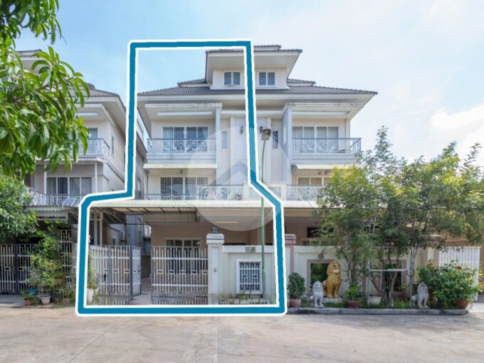 4 Bedroom Villa For Sale  - Borey Phnom Penh Thmey