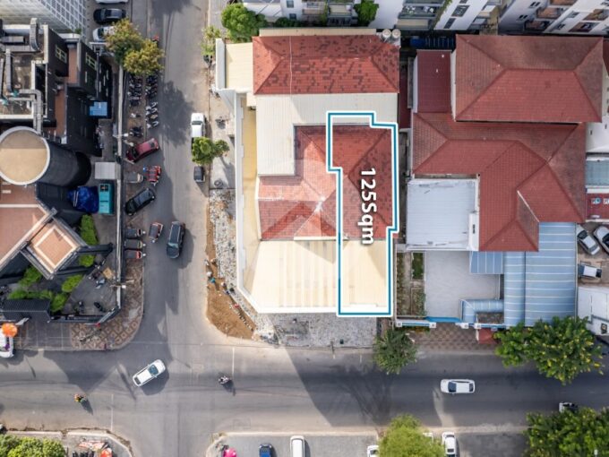 125 Sqm Retail Space For Rent - BKK1