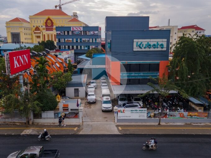 1600 Sqm Commercial Building For Rent - Along National Road 6A