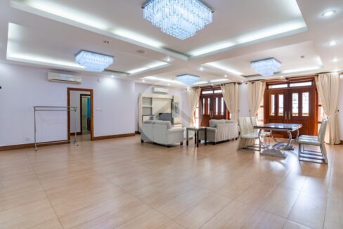 3 Bedroom Penthouse Serviced Apartment - Toul Svay Prey-Phnom Penh