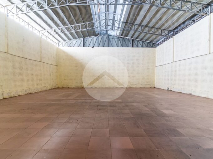 425 Sqm Warehouse For Rent - Toul Svay Prey 1
