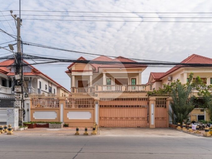 3 Bedroom Villa For Sale - Sen Sok