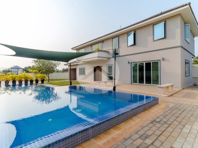 3 Bedroom Modern Villa For Sale - Sangkat Siem Reap
