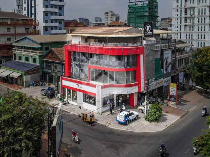 390 Sqm Commercial Space For Rent - Toul Tum Poung 1