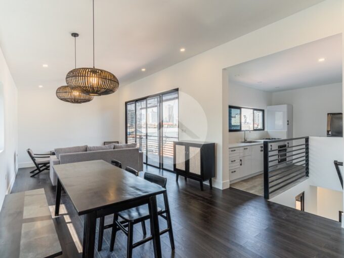 Renovated 3 Bedroom Apartment For Sale - Chey Chumneah